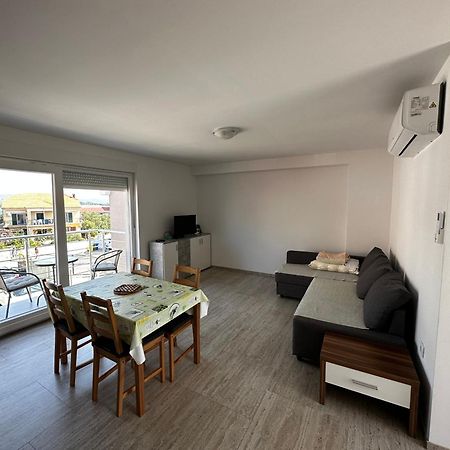 Apartmani Tamaris Murter Zewnętrze zdjęcie