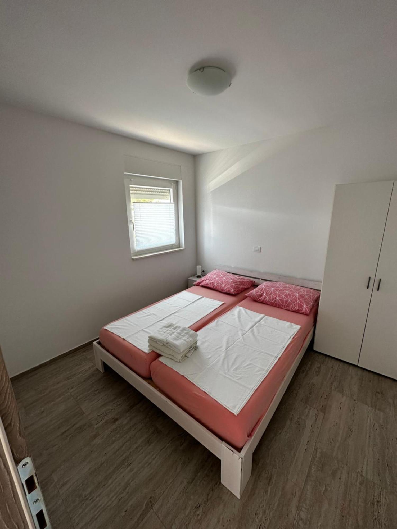 Apartmani Tamaris Murter Zewnętrze zdjęcie